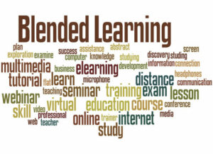 Le Blended Learning, également connu sous le nom d'apprentissage mixte, est une approche pédagogique qui combine des éléments de formation en présentiel et des outils numériques. formation en ligne